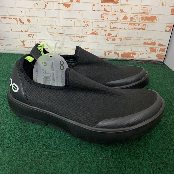 OOFOS Shoes - OOFOS OOmg eeZee Low Black Comfort Slip On Recovery Shoes Women's 9 US